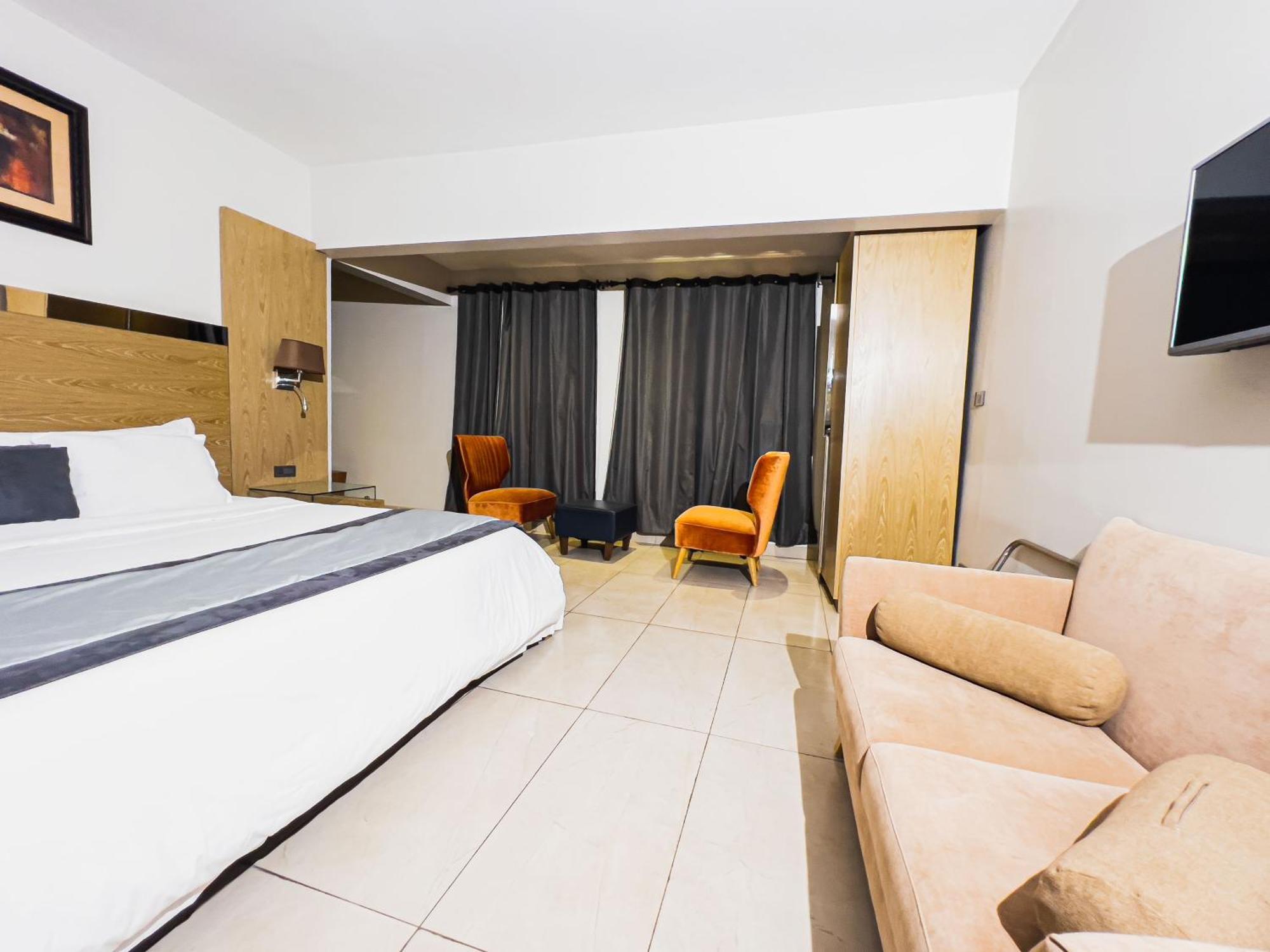 Hotel Vdn By Good Rade Dakar Esterno foto